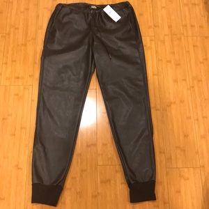 Chelsea Sky Leather Pants 😍